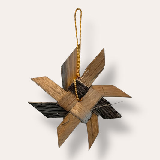 Oak swill Star Decoration